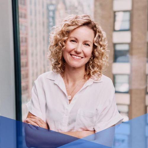 headshot of Brandi Bowles