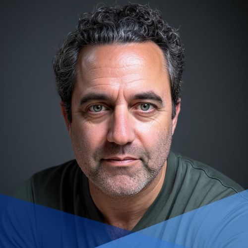 headshot of Jacob Bronstein